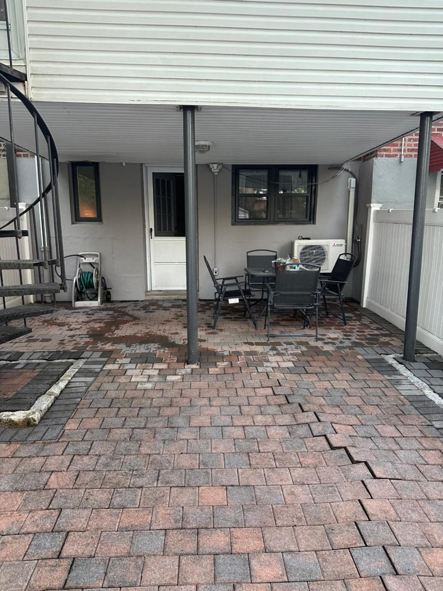 Appartement Morris Park Area *